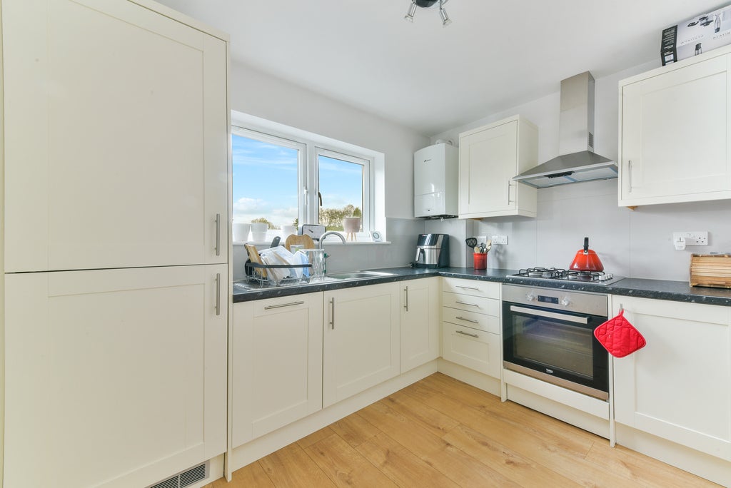 Flat Battersea Rise in Greater London