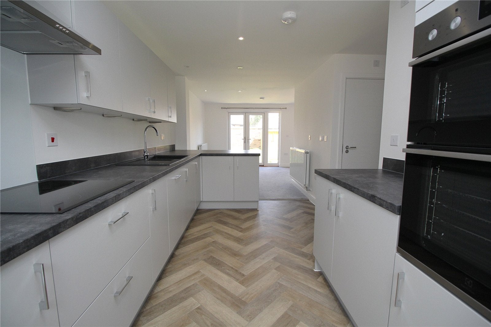 Flat Chadwick Avenue in East Hampshire