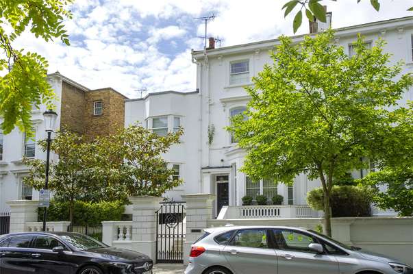 Flat Gilston Road in Greater London