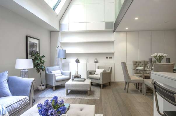 Flat Gilston Road in Greater London