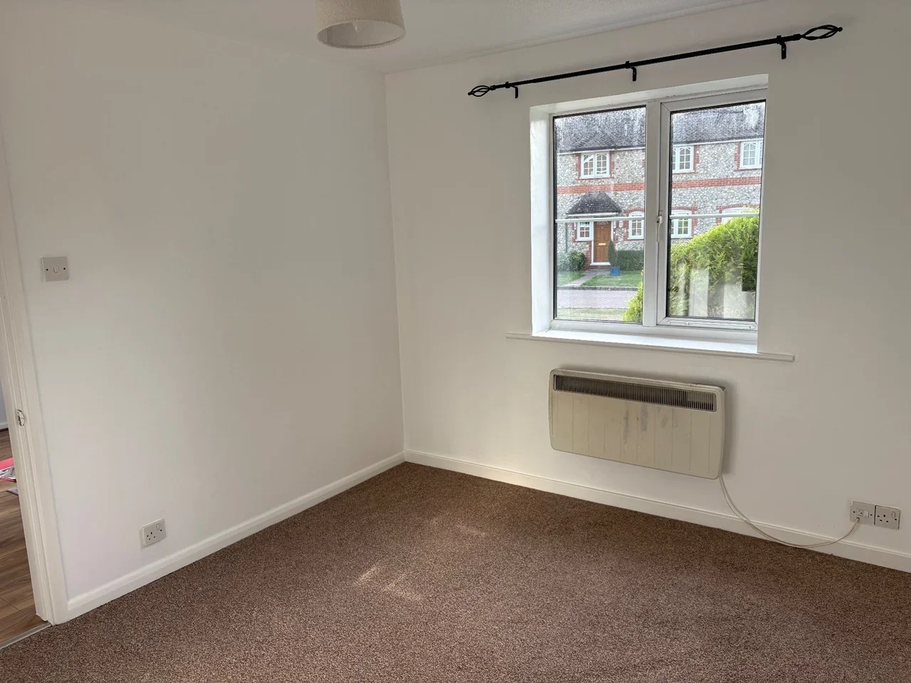 Flat Laird Court in Surrey Heath