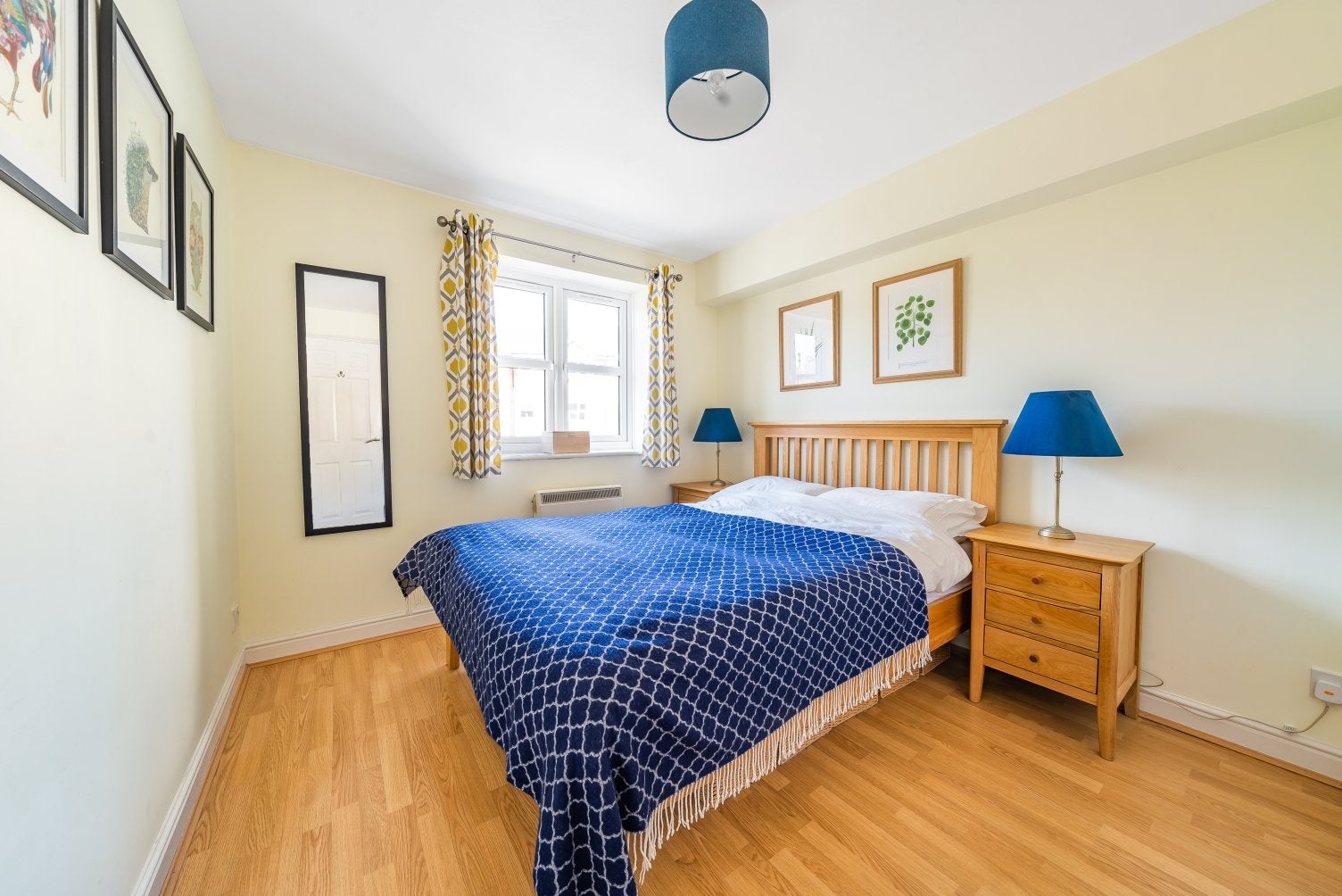 Flat Clarence Road in Greater London