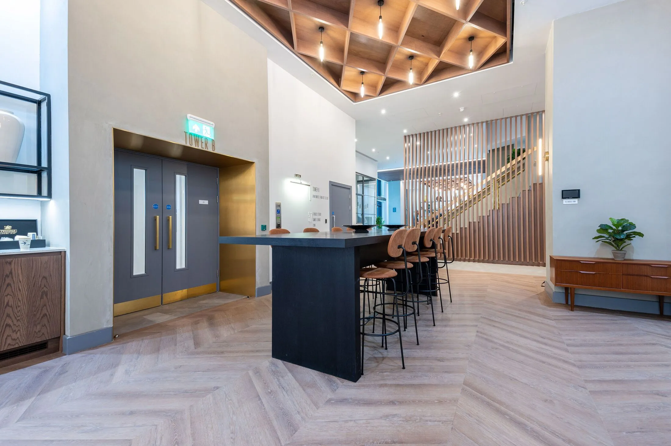 Flat Wellesley Road in Greater London