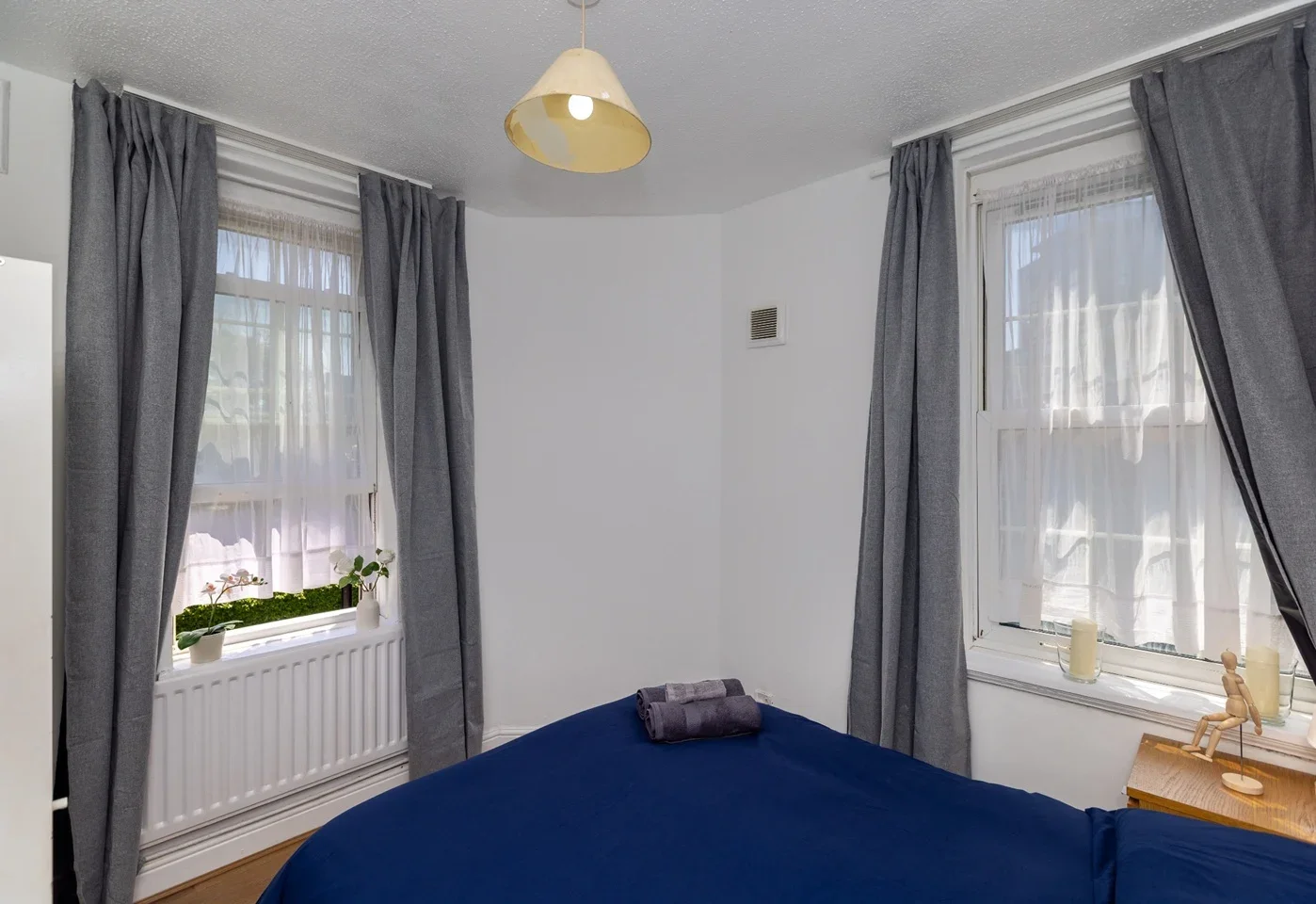 Flat Southern Row in Greater London