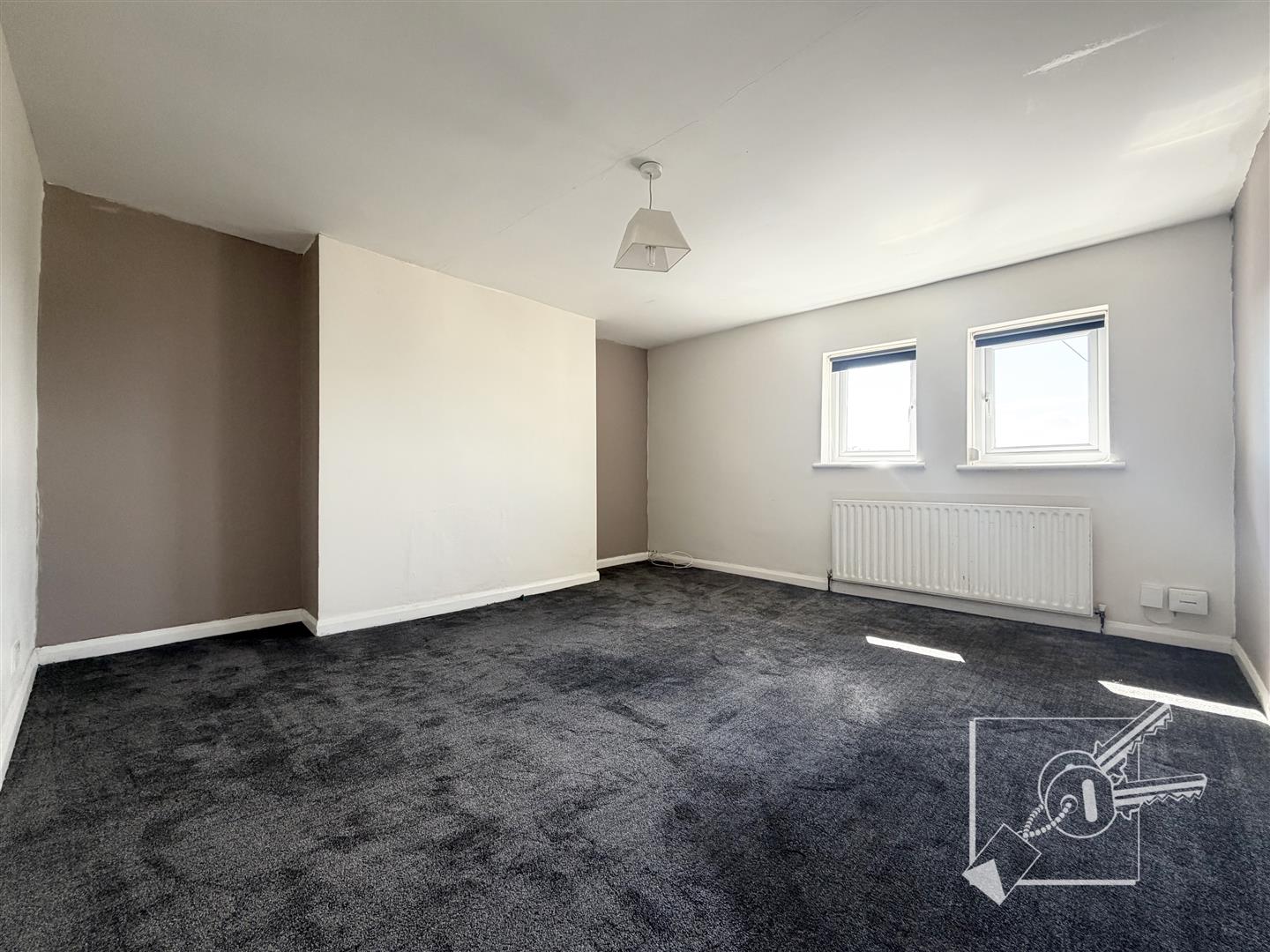 Flat Royal Pier Road in Gravesham