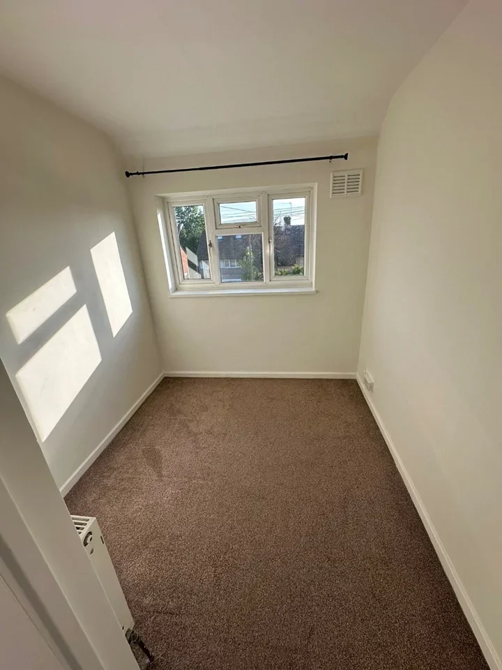 House Worcester Crescent in Greater London