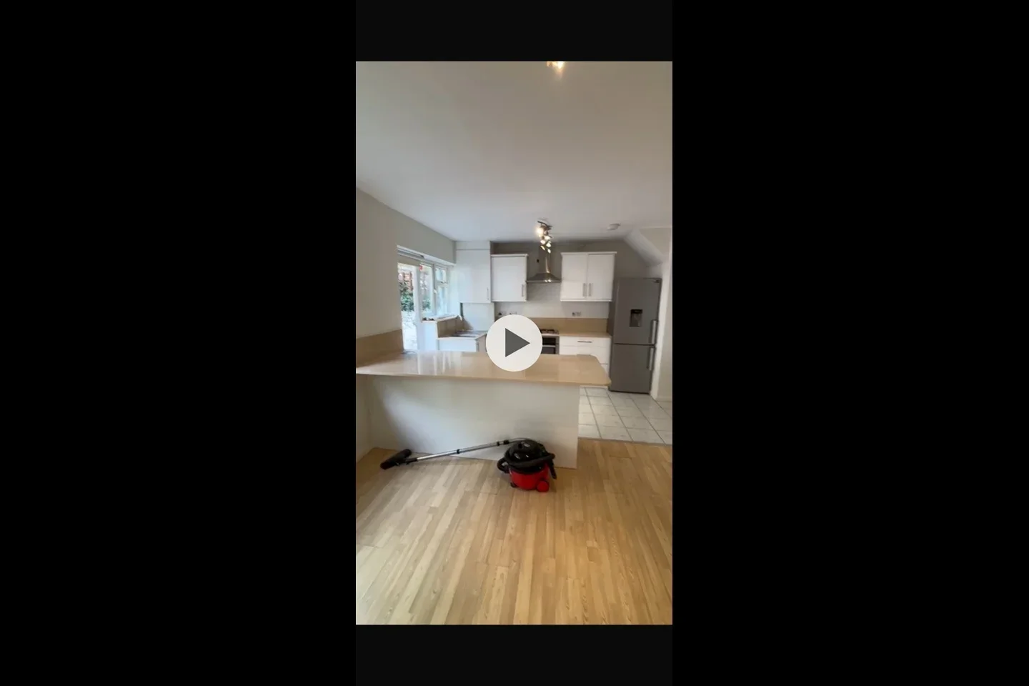 House Worcester Crescent in Greater London