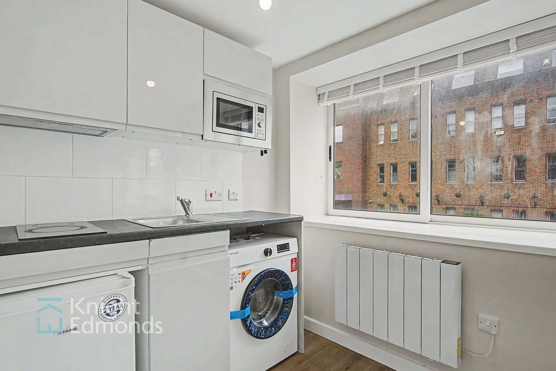 Flat Sittingbourne Road in Maidstone