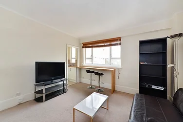 Room Bywater Street in Greater London