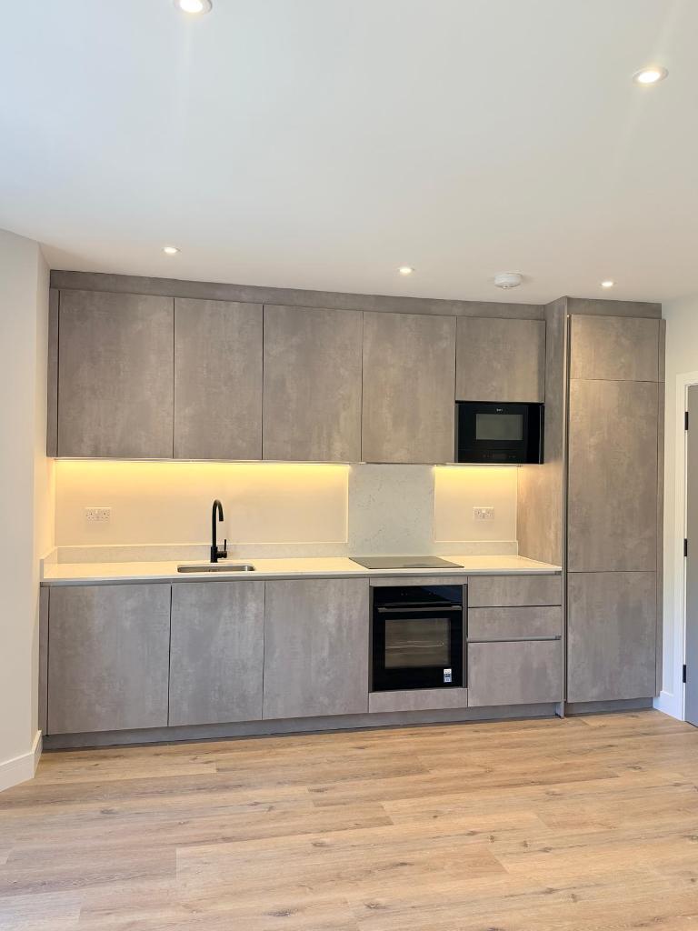 Flat Bromley Road in Greater London