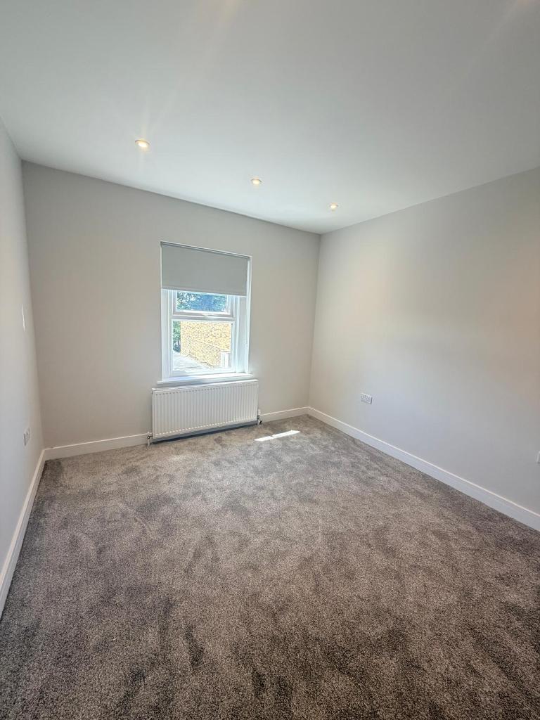 Flat Bromley Road in Greater London
