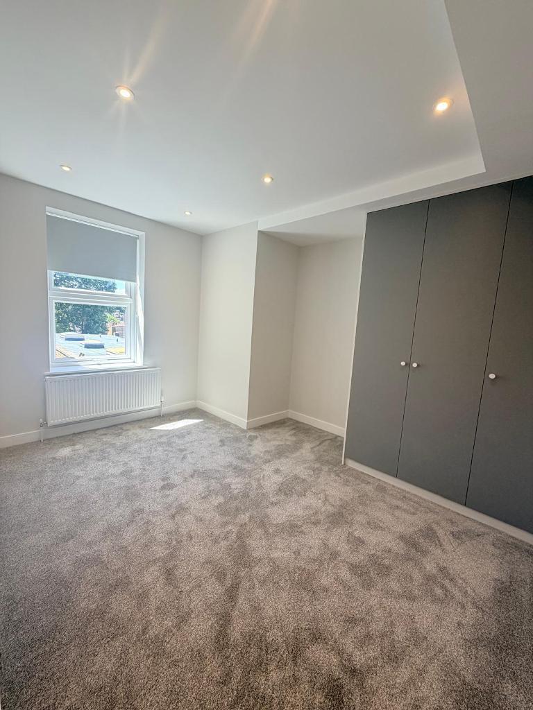 Flat Bromley Road in Greater London