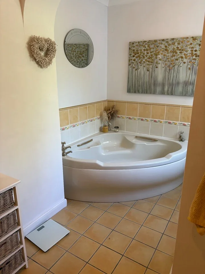 Room Elba Close in Paignton