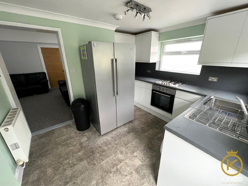 Flat Penhale Road in Portsmouth