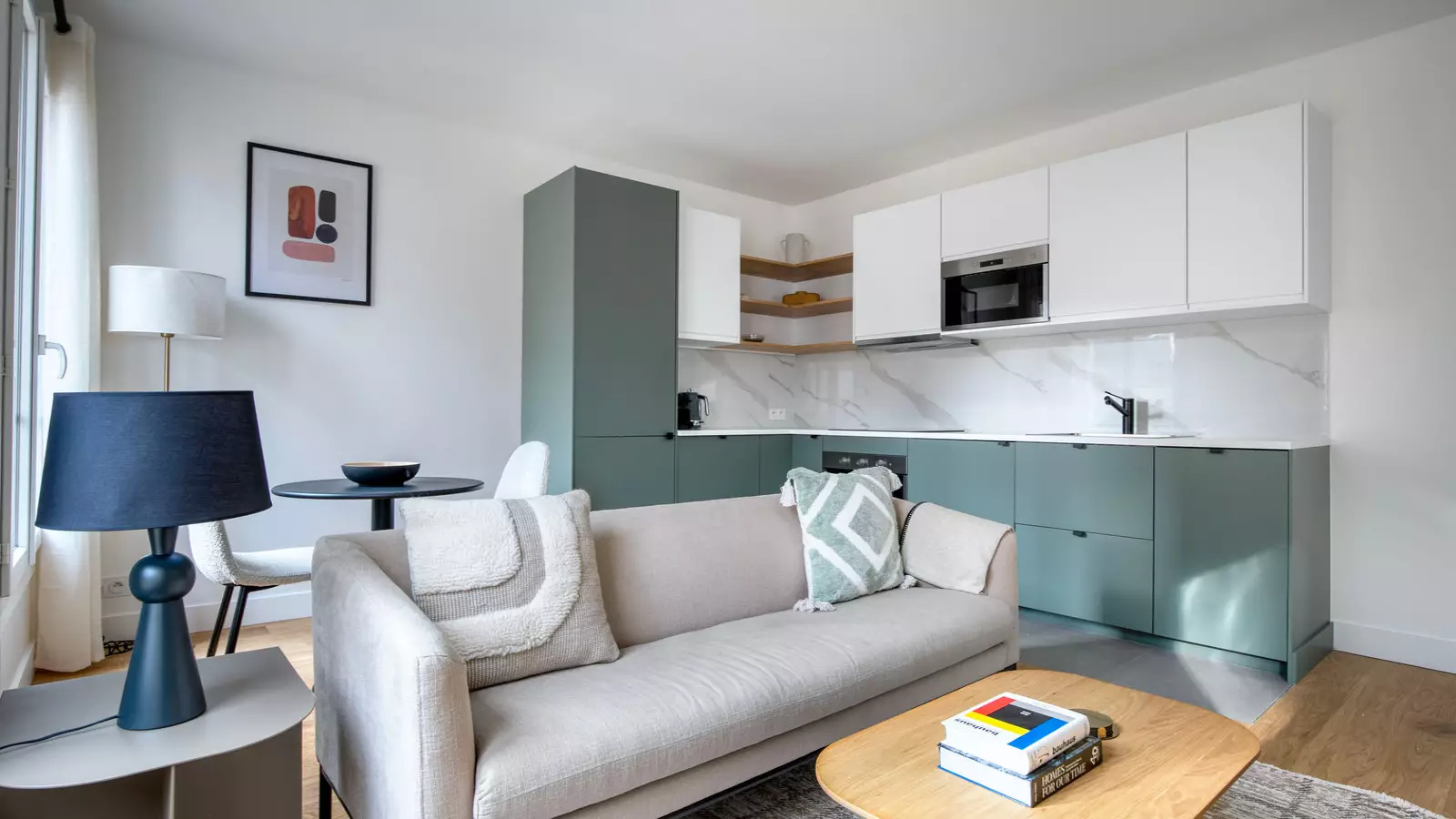 Flat Rue Sébastien Mercier in Paris