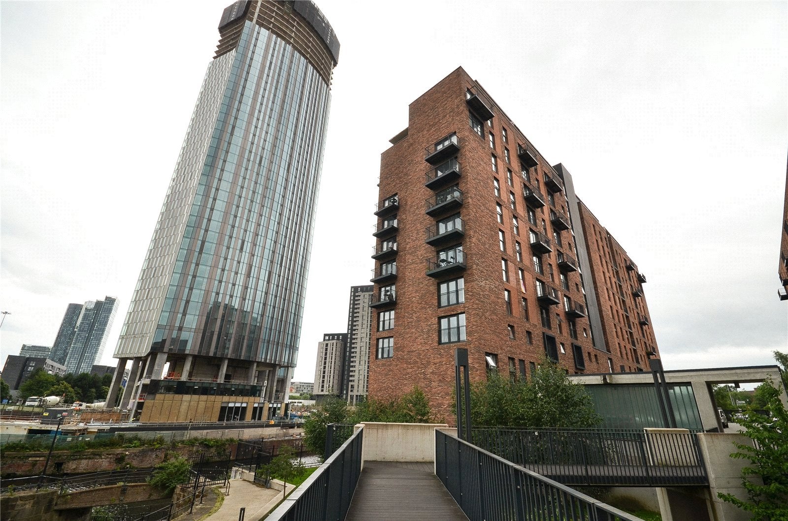 Flat Irwell River Park in Salford