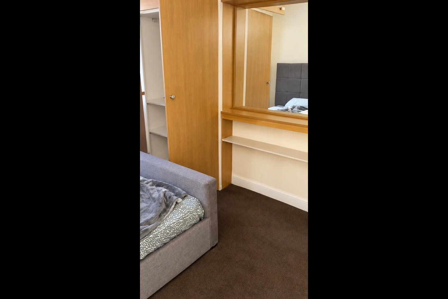 Room Burnham Gardens in Greater London