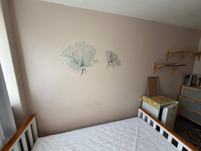 Room Tildesley Road in Greater London