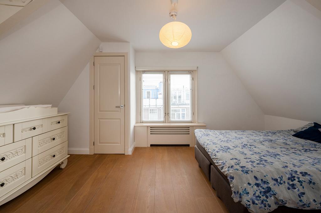 Appartement te huur: Koninginneweg, Amsterdam
