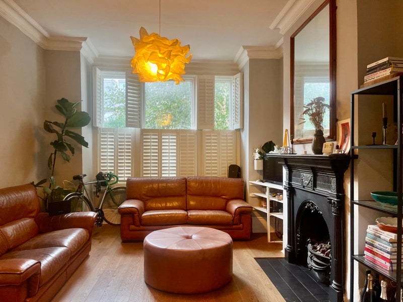 Room Leander Road in Greater London