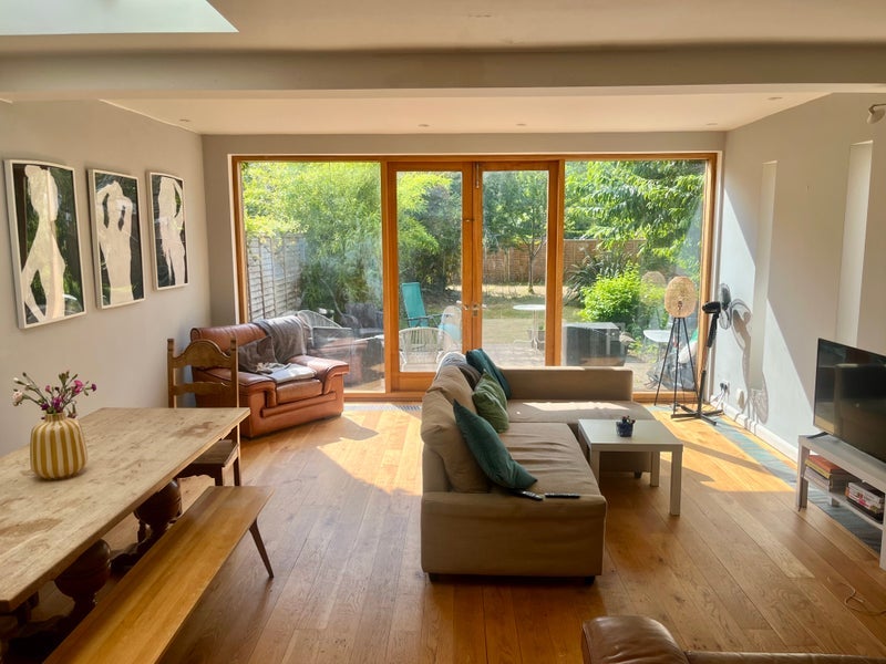 Room Leander Road in Greater London