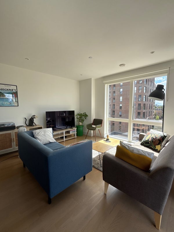 Room Elsa Street in Greater London