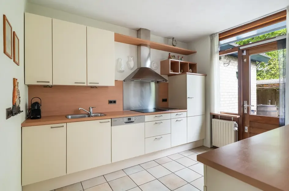 Vrijstaande woning te koop: Kees van Dongenstraat 2, Woerden