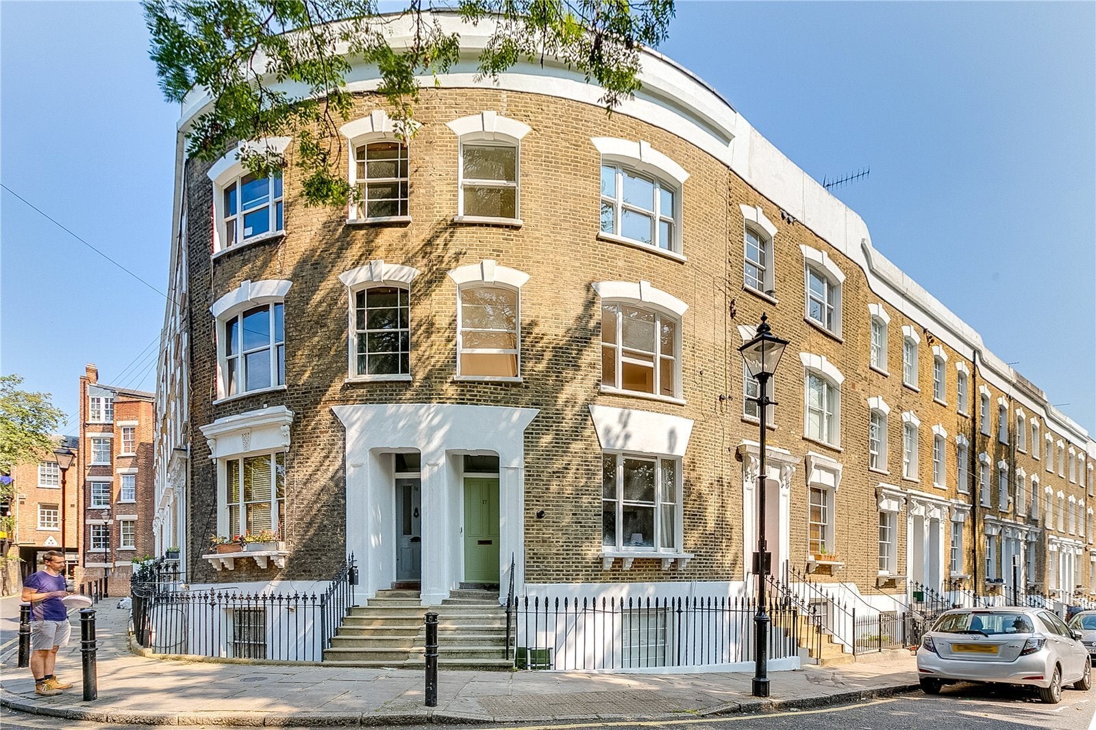 Flat Dagmar Terrace in Greater London