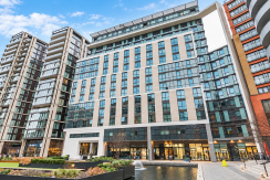 Flat Merchant Square in City of Westminster