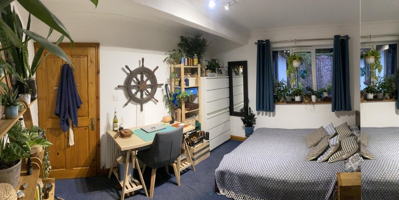 Flat Cleeve Court in Frenchay