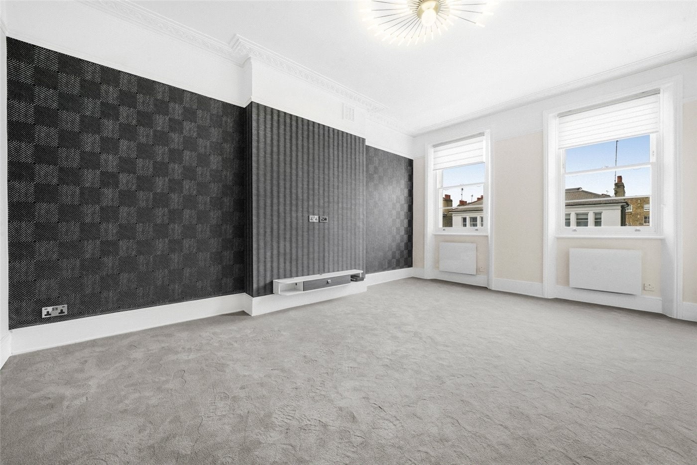 Flat Elgin Crescent in Greater London