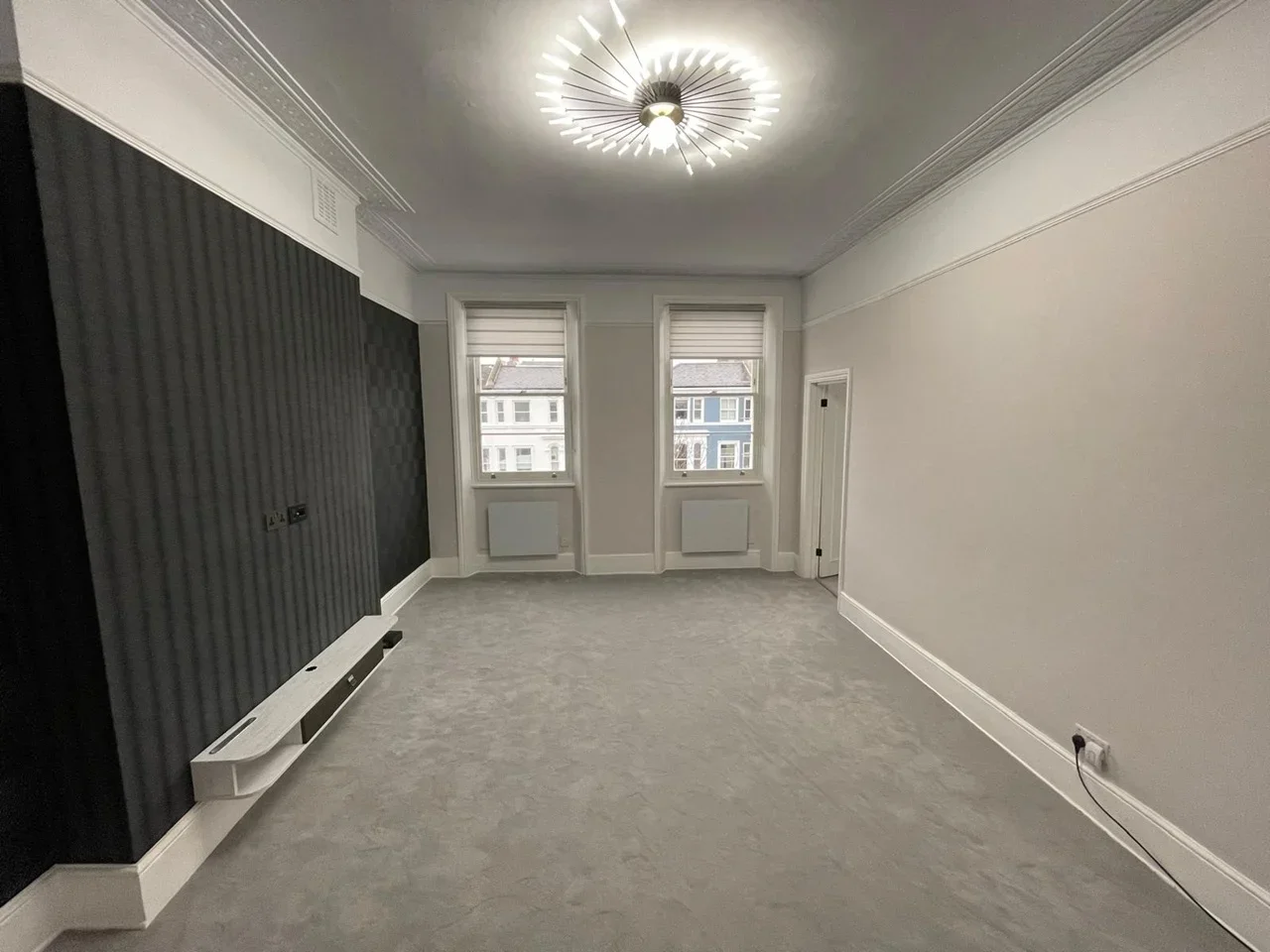 Flat Elgin Crescent in Greater London