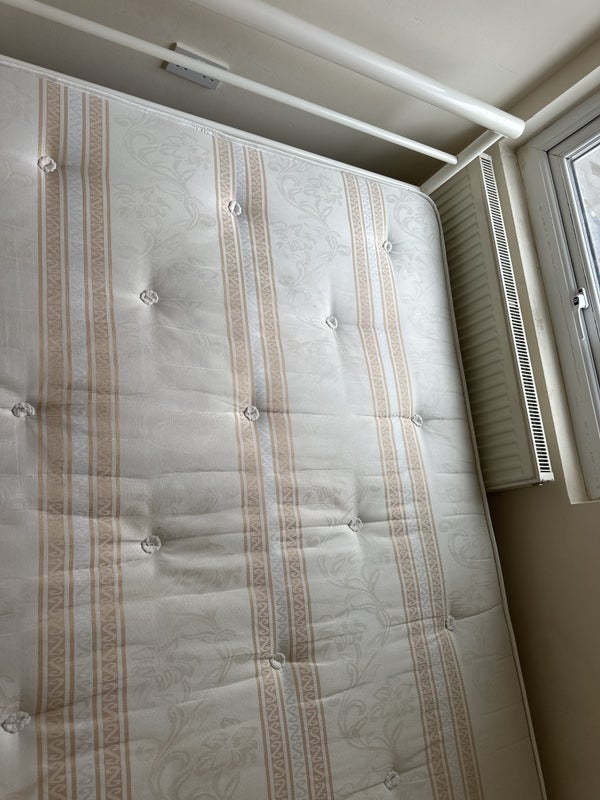 Room Green Lanes in Greater London