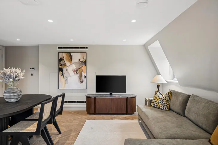 Flat Orme Court in City of Westminster