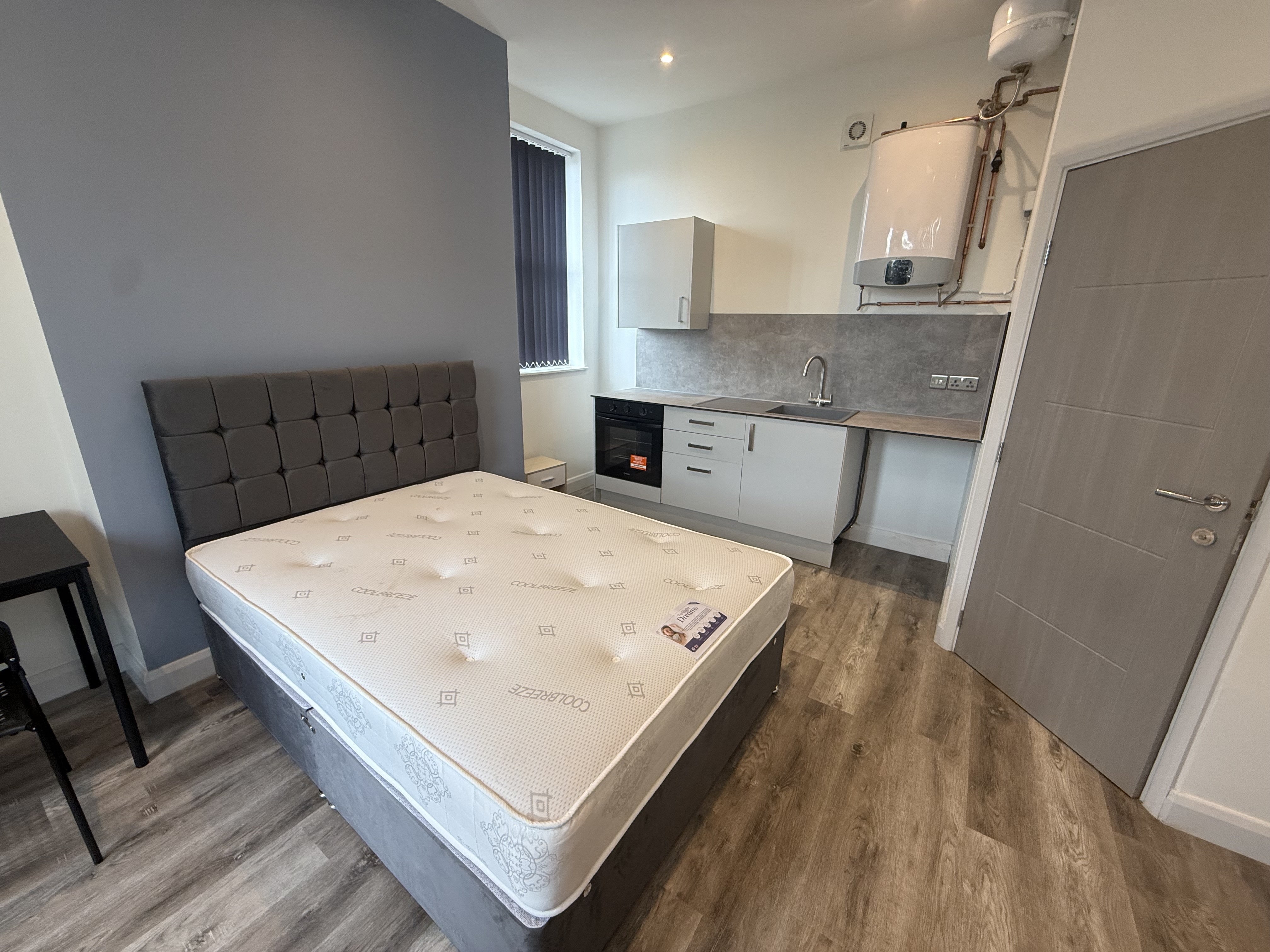 Flat Birkby Lodge Road in Kirklees