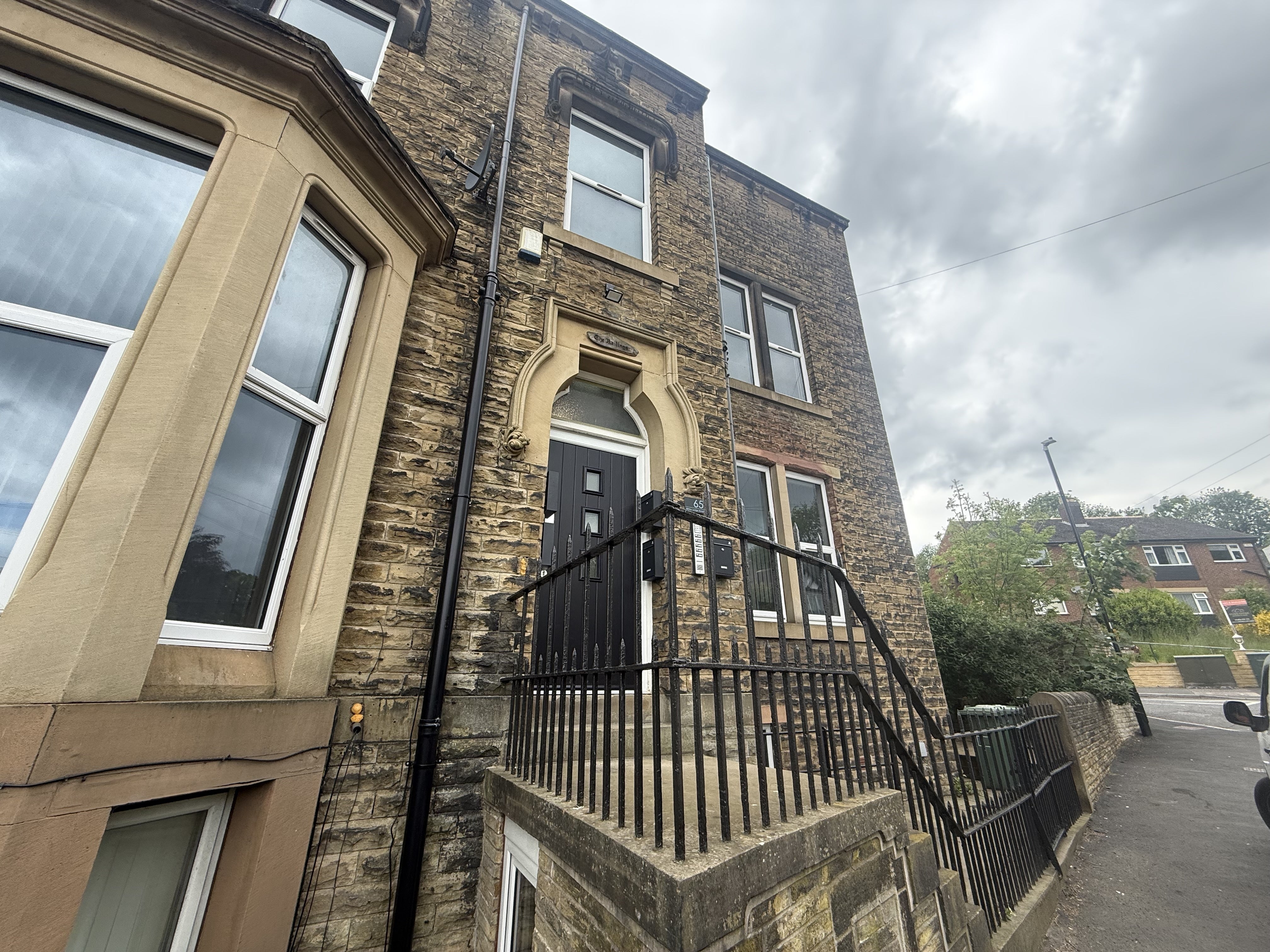 Flat Birkby Lodge Road in Kirklees