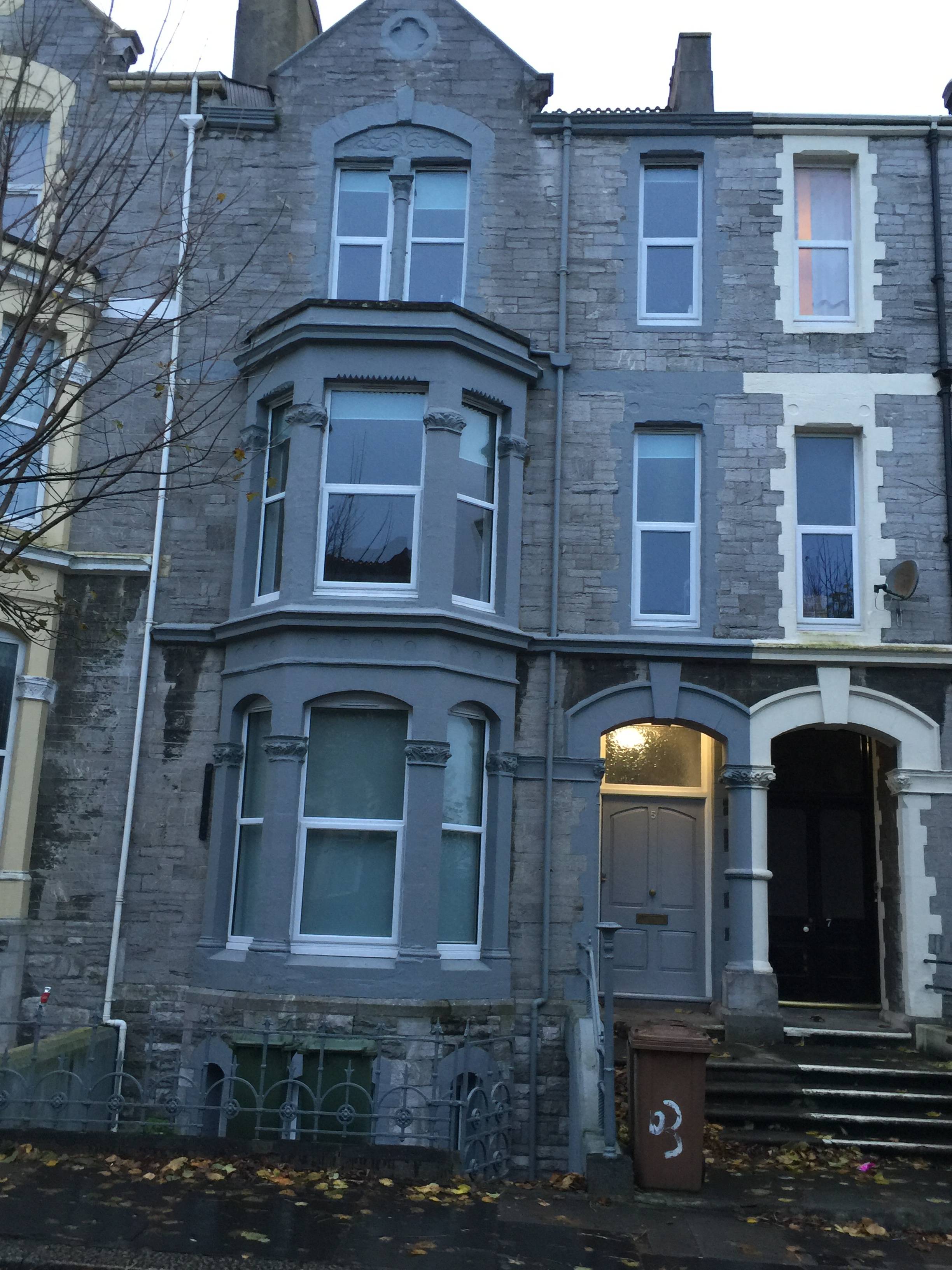 Room Sutherland Road in Plymouth