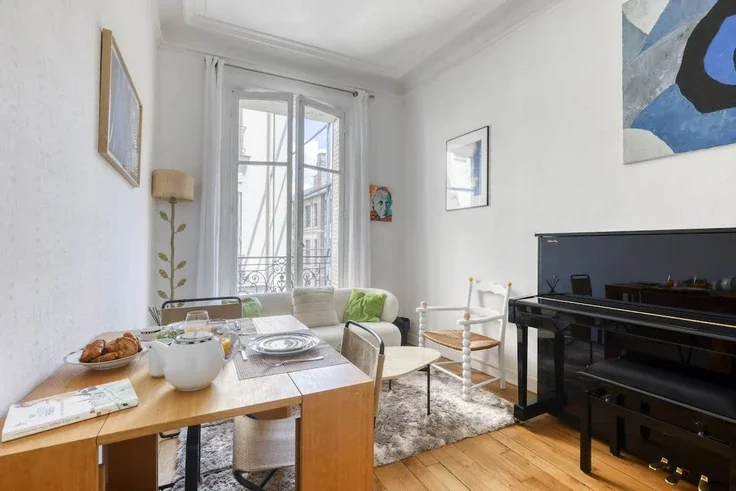 Flat Rue de l'Assomption in Paris
