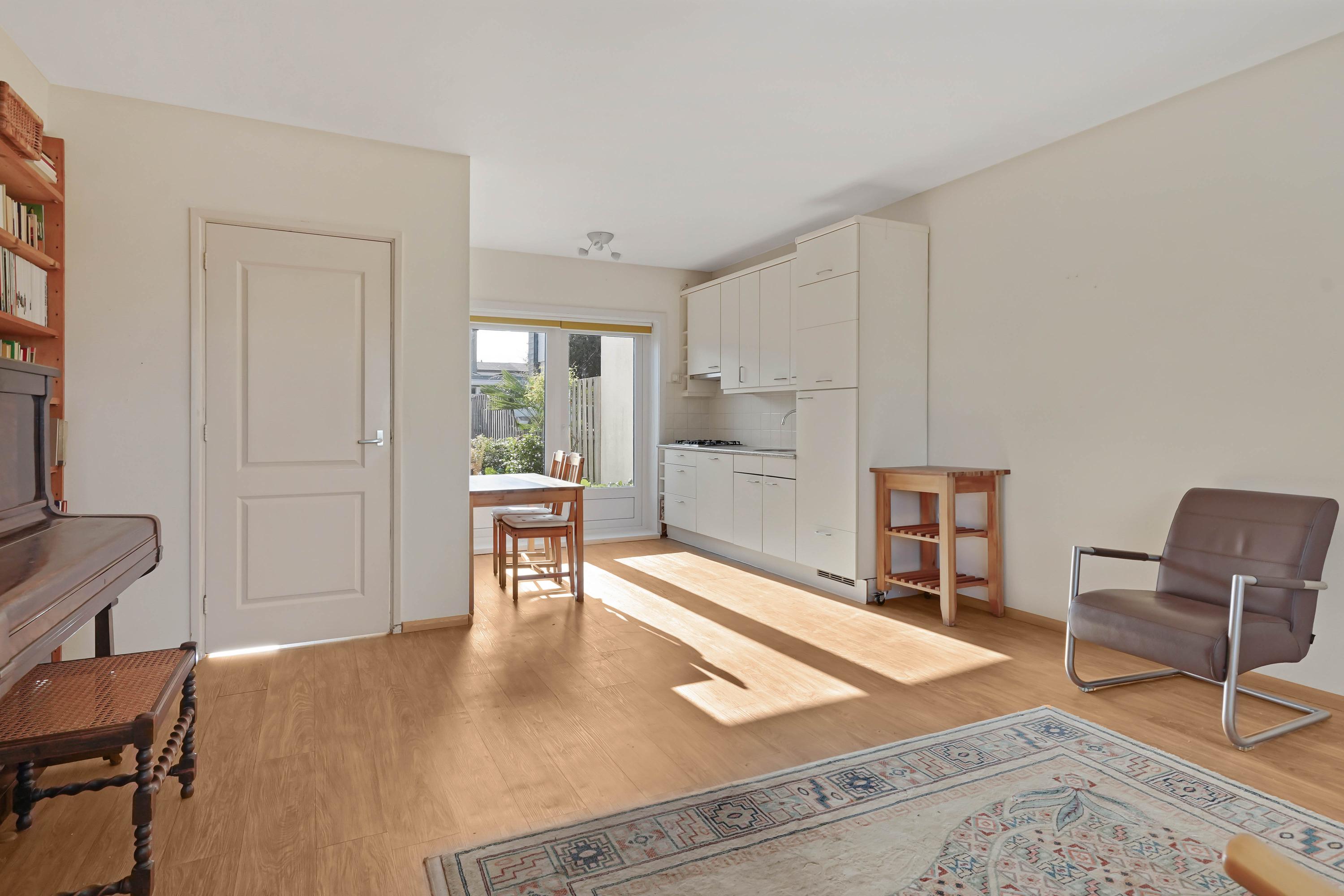 Tussenwoning te koop: Bangkasingel 46, Vlaardingen