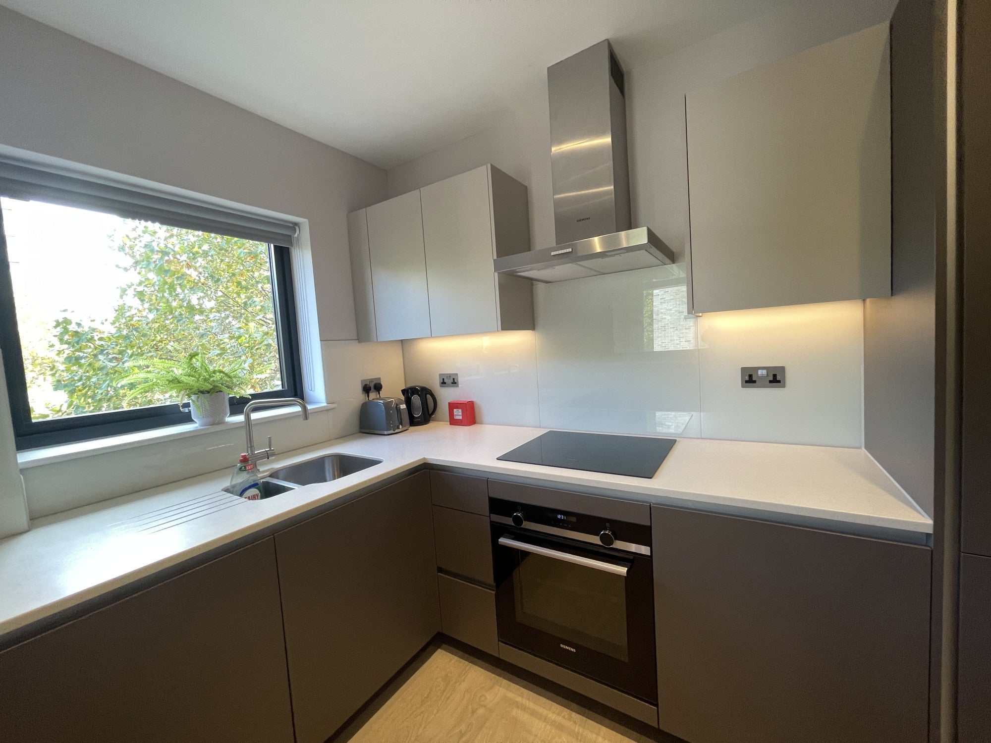 Flat Ufford Street in Greater London