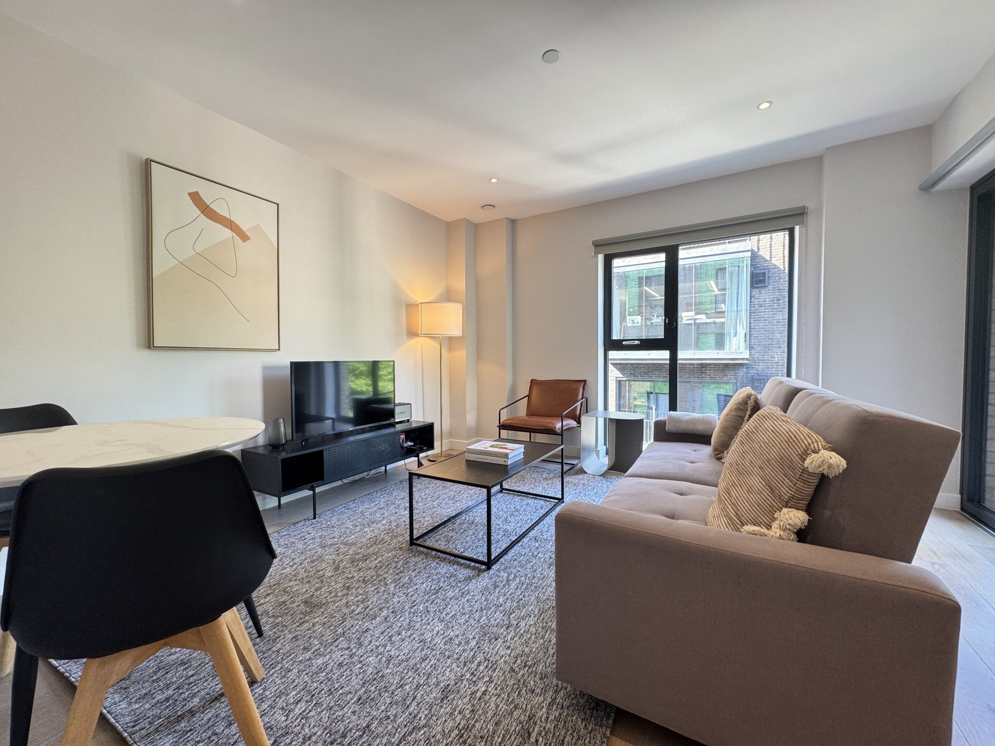 Flat Ufford Street in Greater London