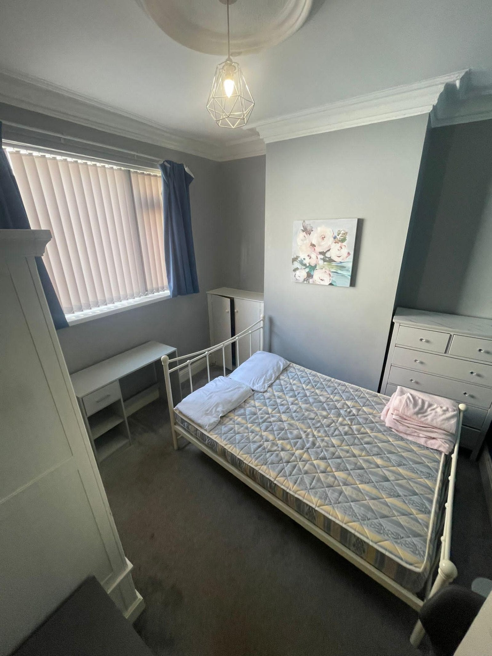 Flat Ashford Street in Stoke-on-Trent