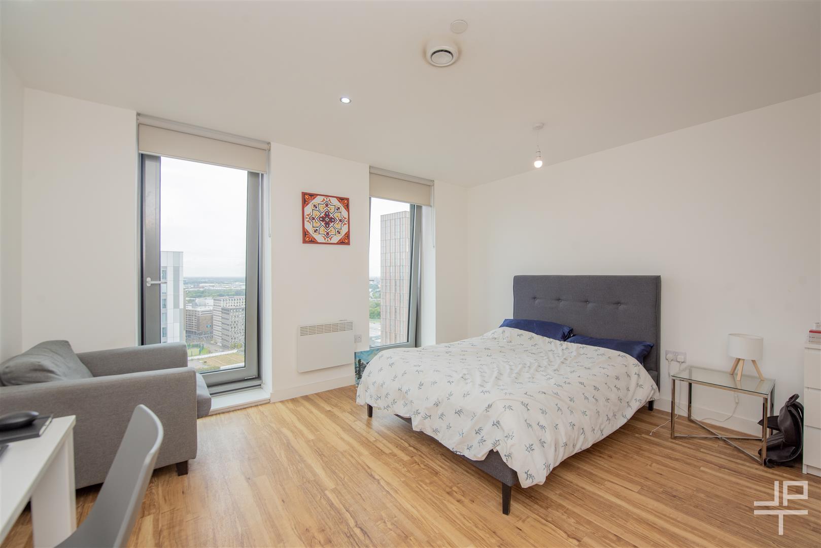 Flat Michigan Avenue in Salford