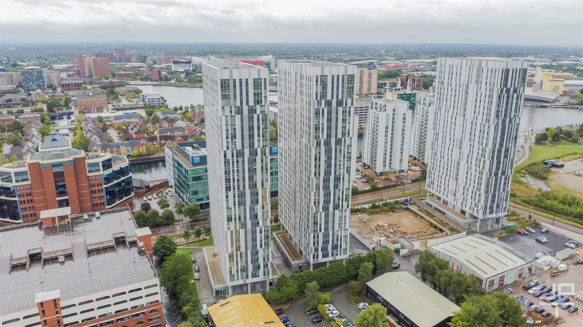 Flat Michigan Avenue in Salford