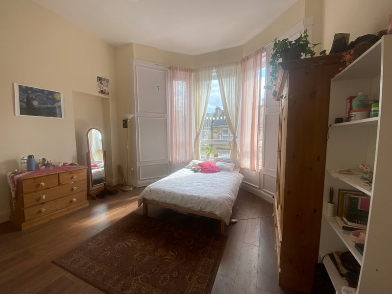 Room Maxwell Road in Glasgow
