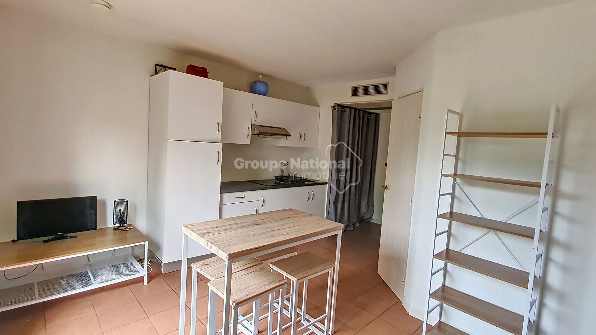 Appartement Avenue Jean Jaurès à Sainte-Cécile-les-Vignes