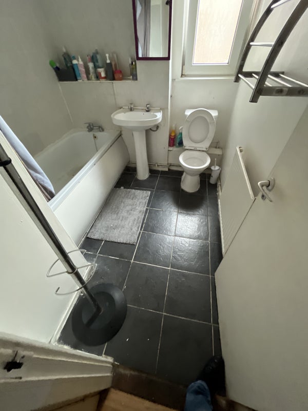 Room Arbery Road in Greater London