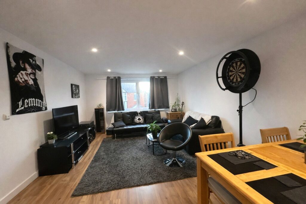 Flat Southern Road in Surrey Heath