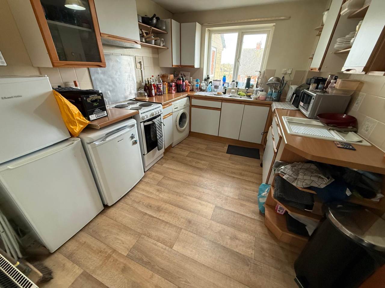 Flat Wingfield Road in Trowbridge