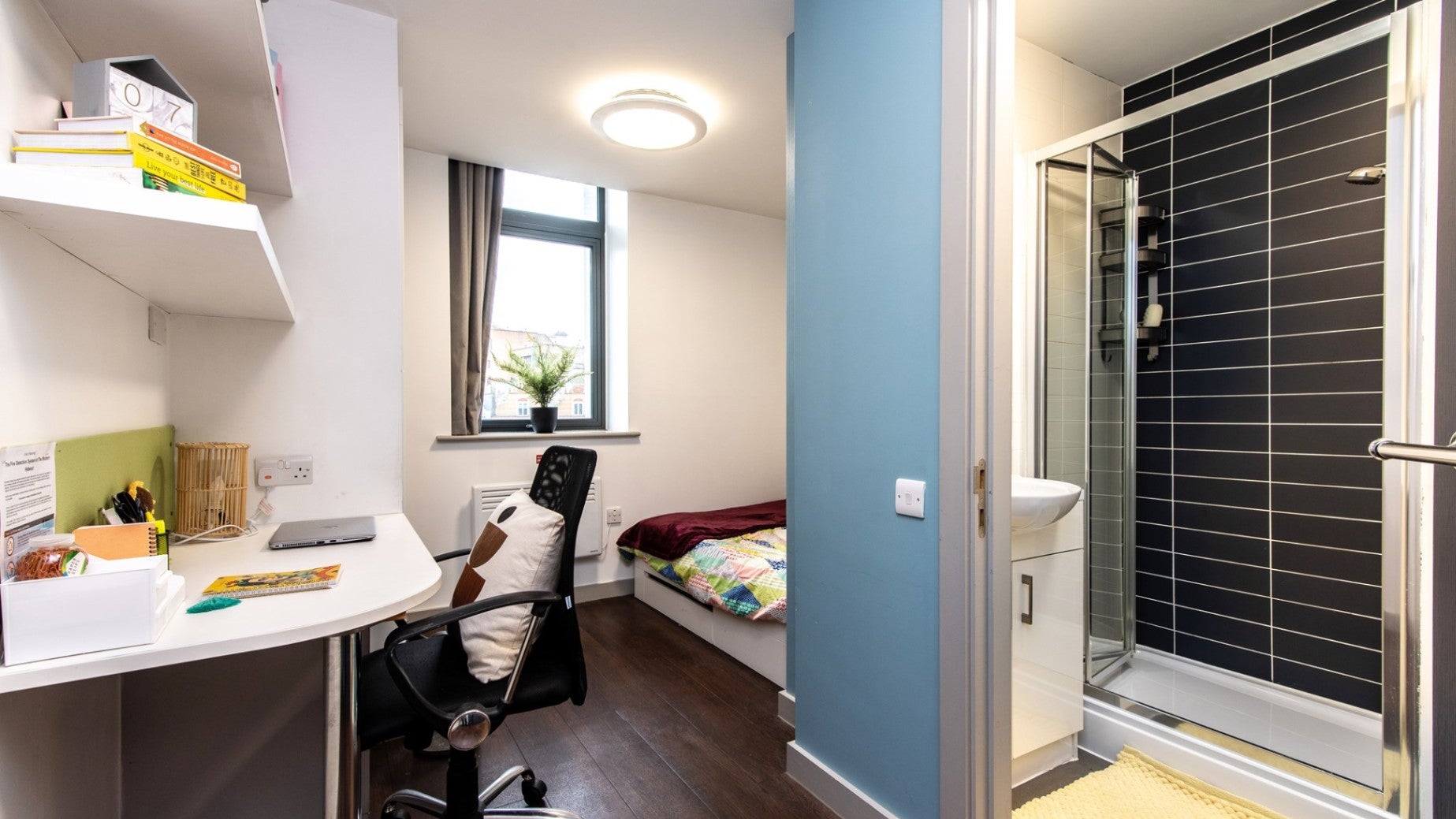 Room South Parade in Nottingham